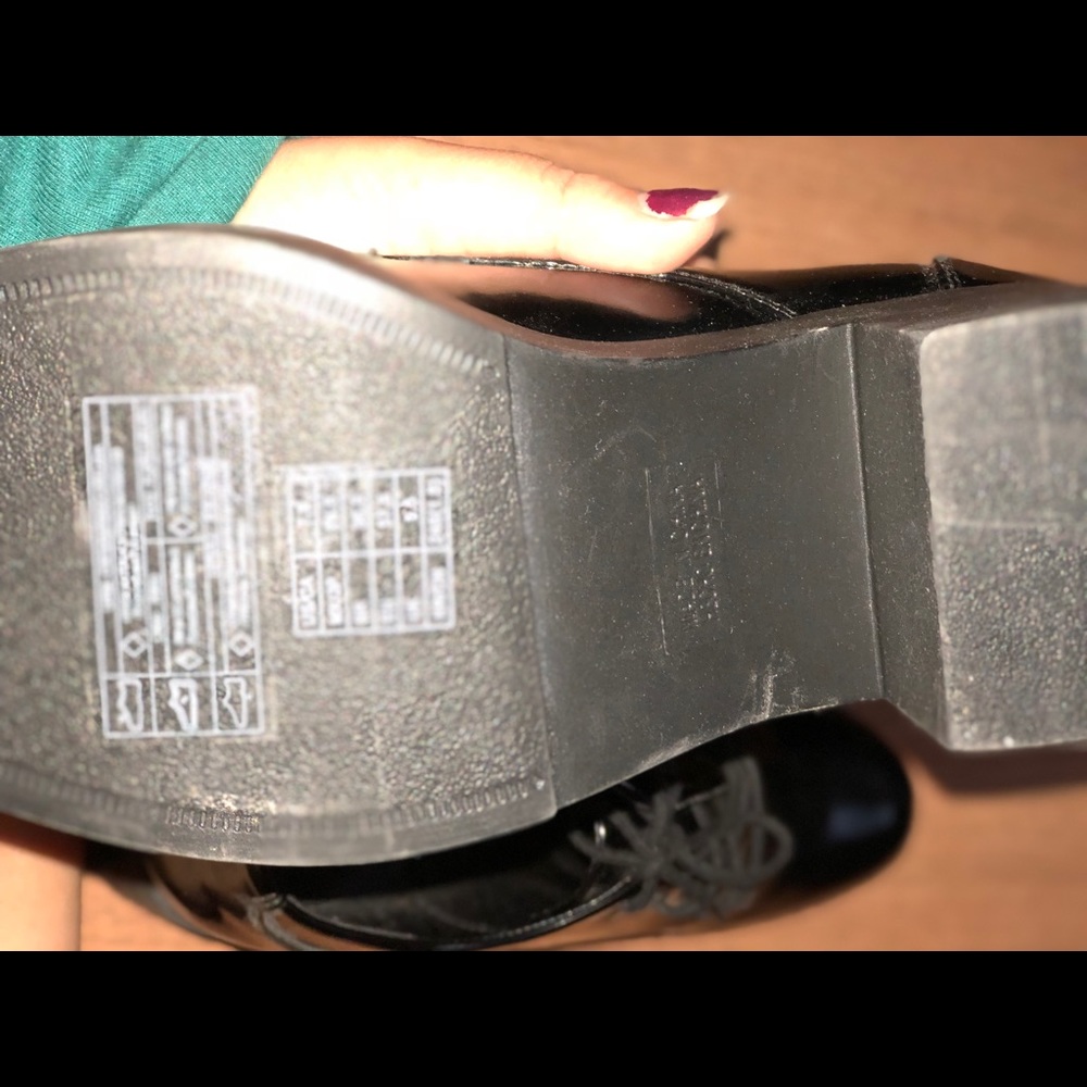 Black shoes from f21 - Picture 5 of 5